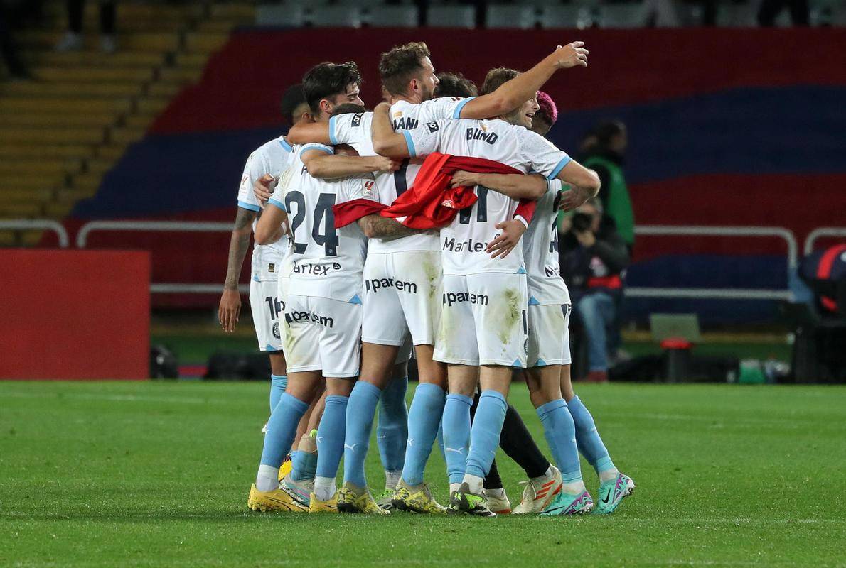 西甲强队鏖战,精彩比赛和战术变化不断推陈出新的简单介绍 西甲强队鏖战,精彩比赛和战术变化不断推陈出新的简单介绍