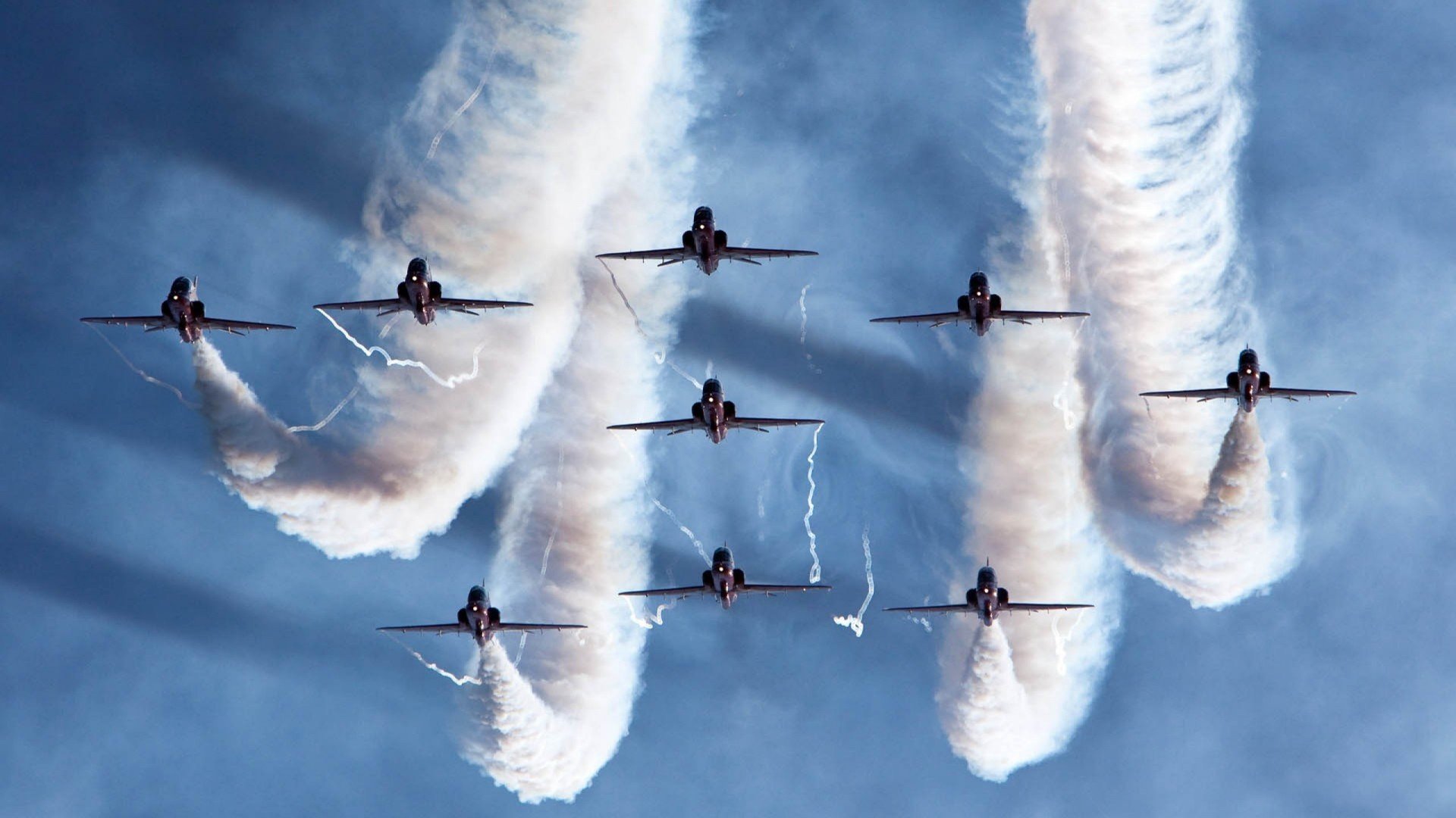 高强度对抗赛检验身体极限教练注重恢复安排，高强度对抗运动