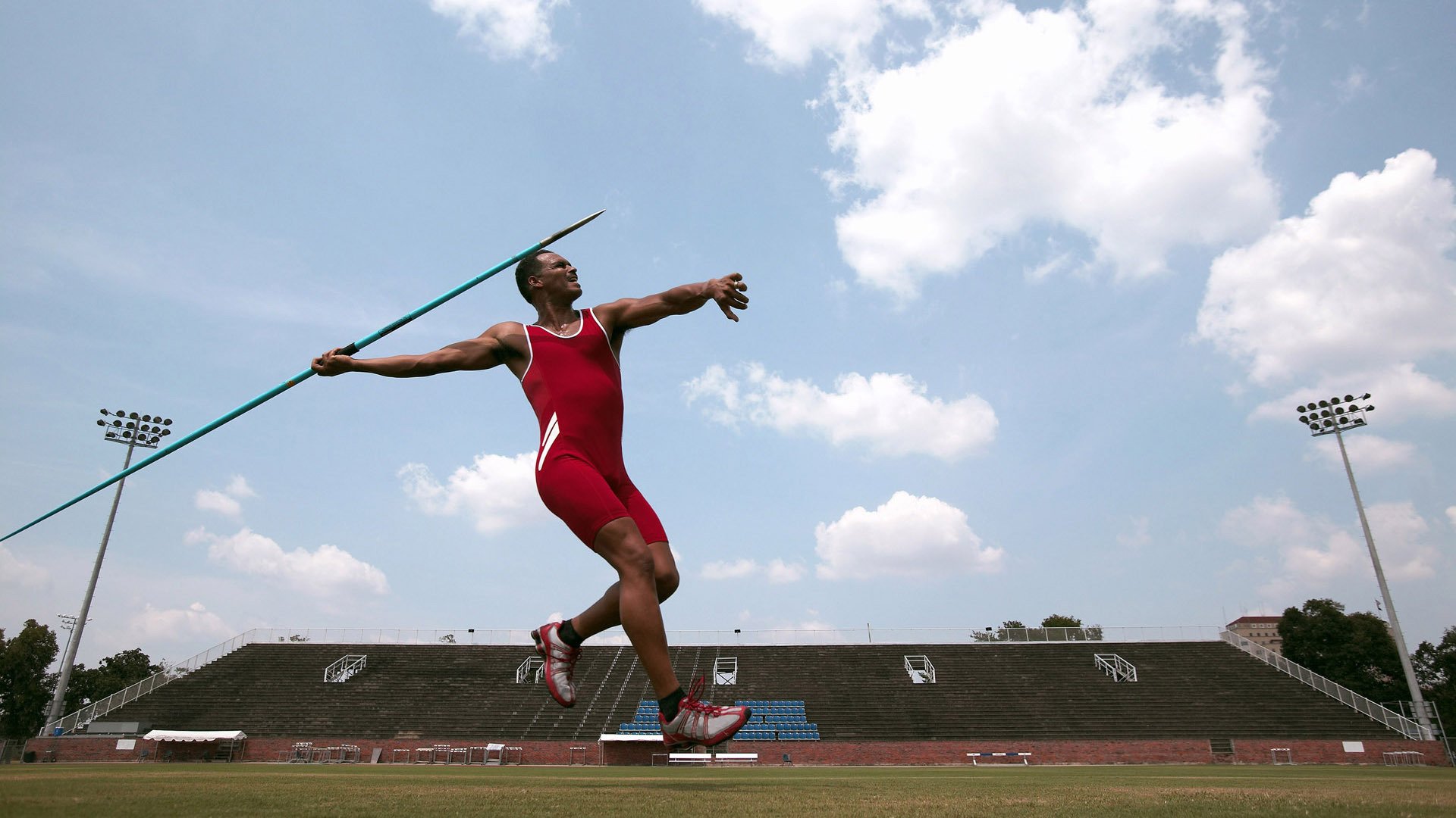 “青训营地建设提速,未来足球之星养成路径日益完善”,未来的足球之星