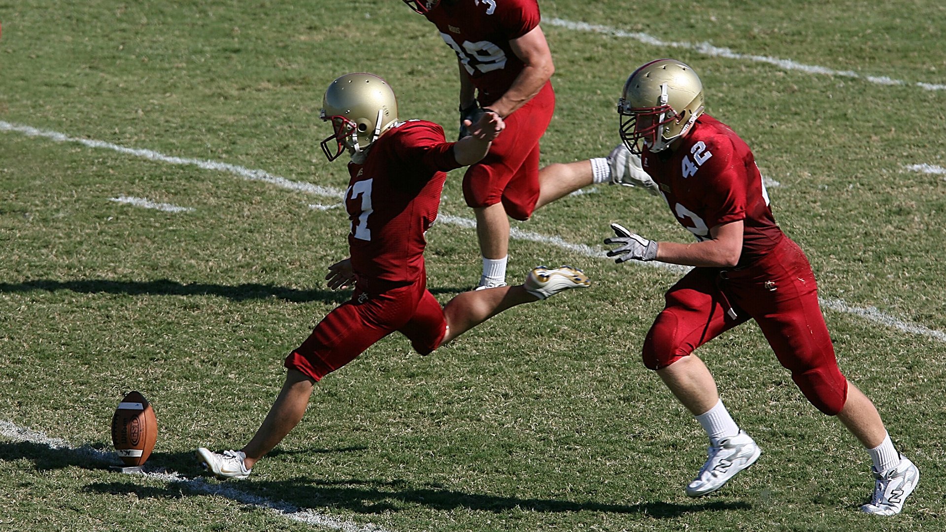 夜间骑行灯光赛，体验城市夜色的运动魅力，夜骑车灯哪个牌子好
