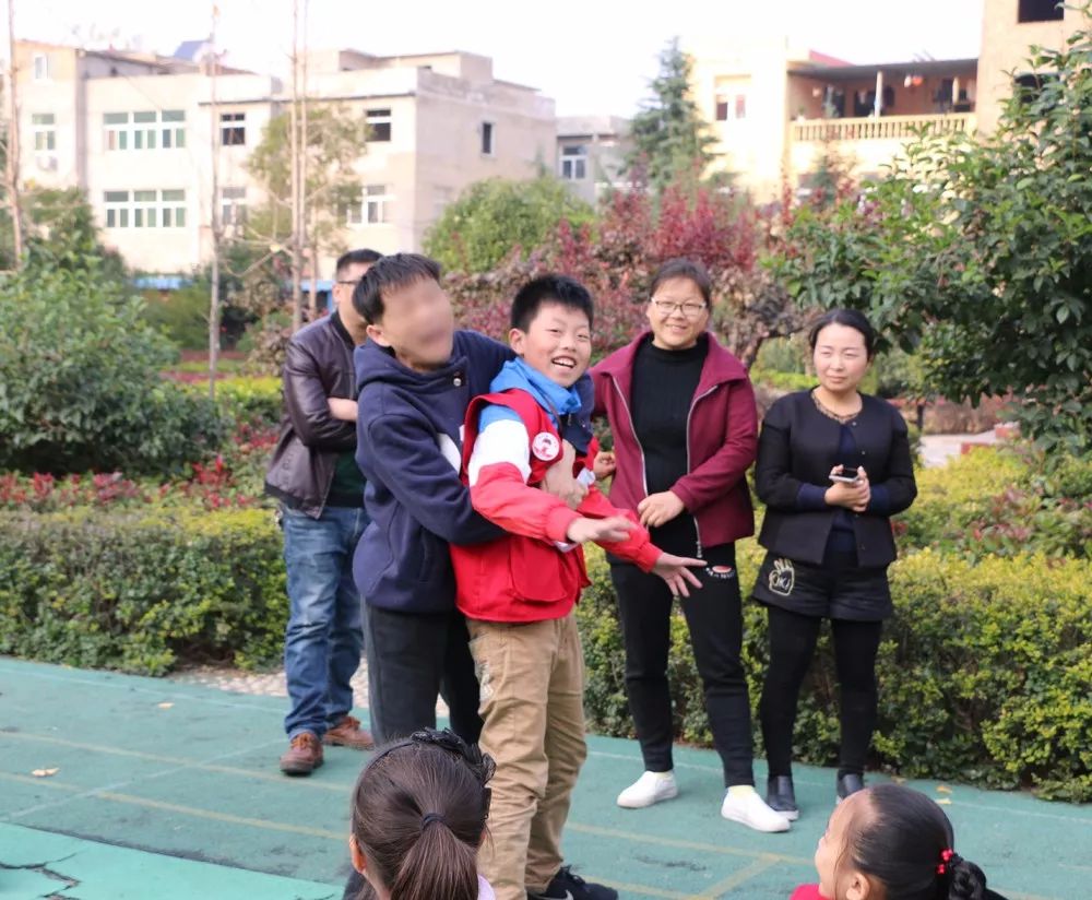 爱游戏体育：篮球球星的公益活动参与：用行动回馈社会，传递正能量的简单介绍