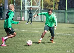 爱游戏体育:韩佳奇：表示将继续努力，提升自身技术水平的简单介绍