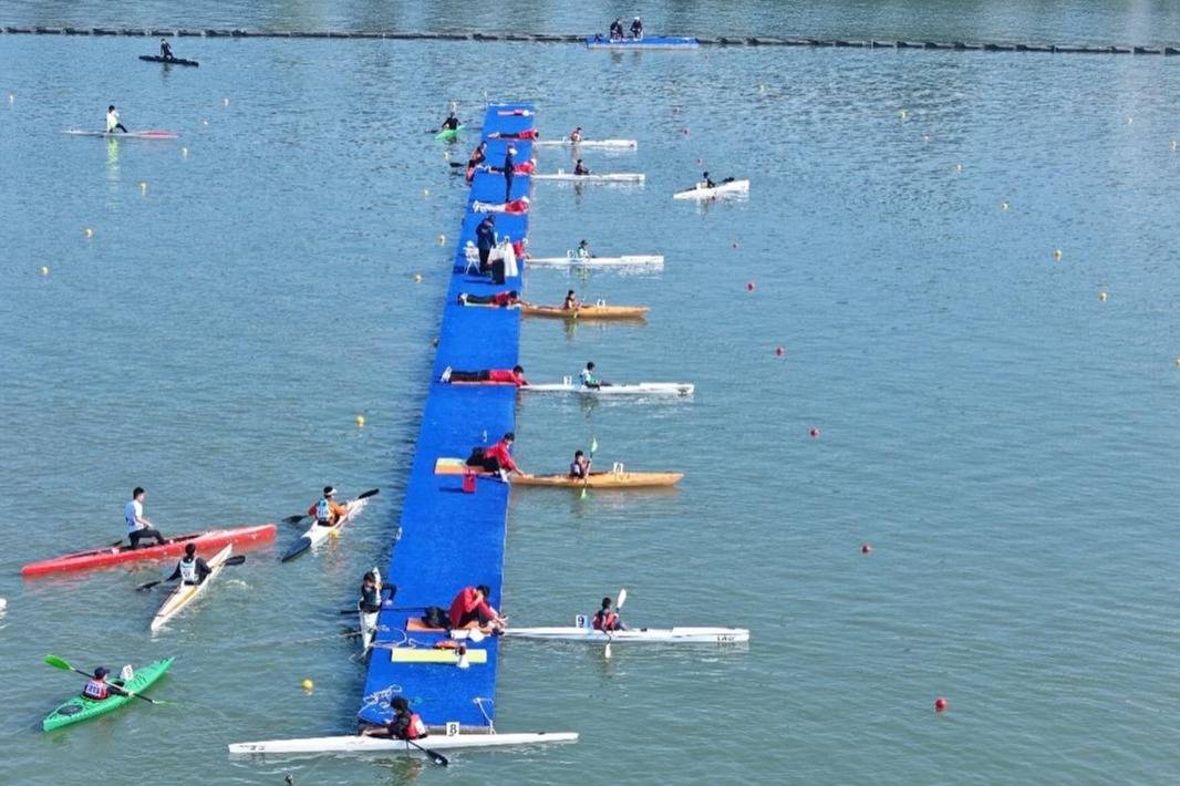 爱游戏娱乐-包含爱游戏体育:陆地划船运动的普及，健身与竞技的完美结合的词条